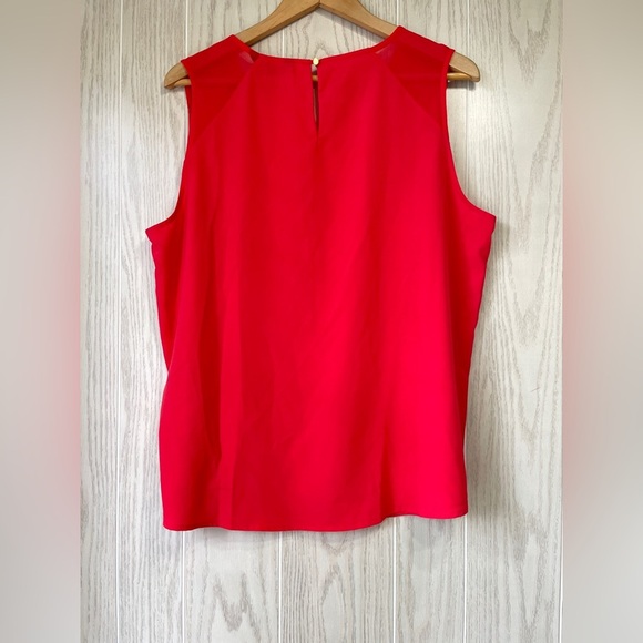 Ellen Tracy Women's Sleeveless Blouse Size XL EUC - Picture 4 of 5